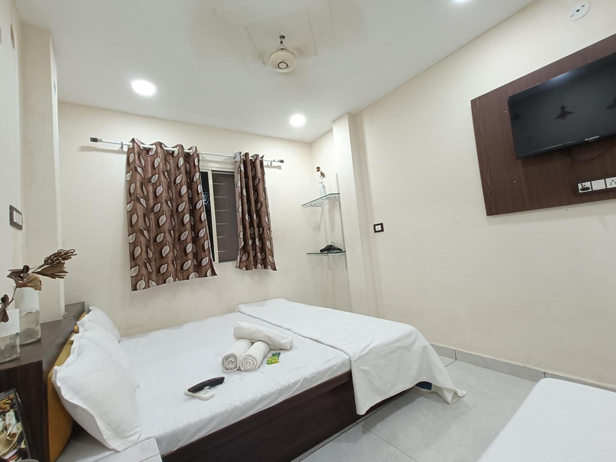 Ginger Hotels Ujjain Tower Kshipra Inn-Family Stay Airconditioned Hotel Exterior foto